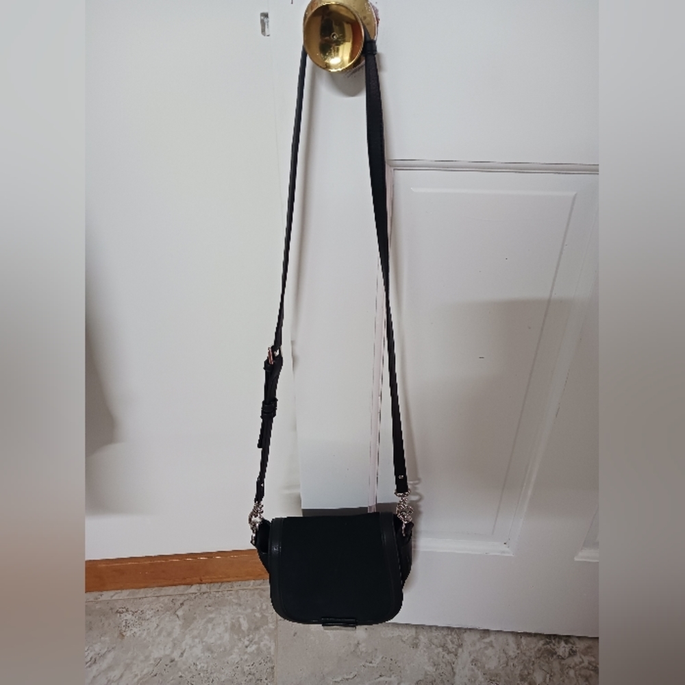 Simply Vera Vera Wang Black Suede Crossbody Bag - Picture 2 of 4